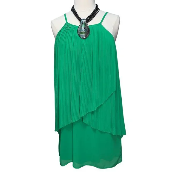 fab'rik | Dresses | Short Green Pleated Dress | Poshmark